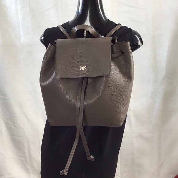 Michael Kors Junie - Picture 2 of 8